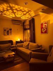 Creating a Cosy and Inviting Living Room: Practical Tips for Every Home